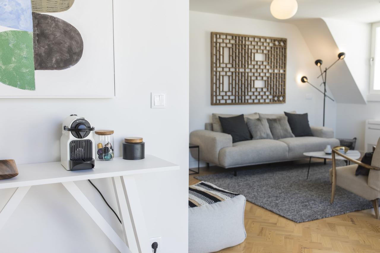 Lovelystay - Penthouse On The Tagus In Alfama Lisbona Esterno foto