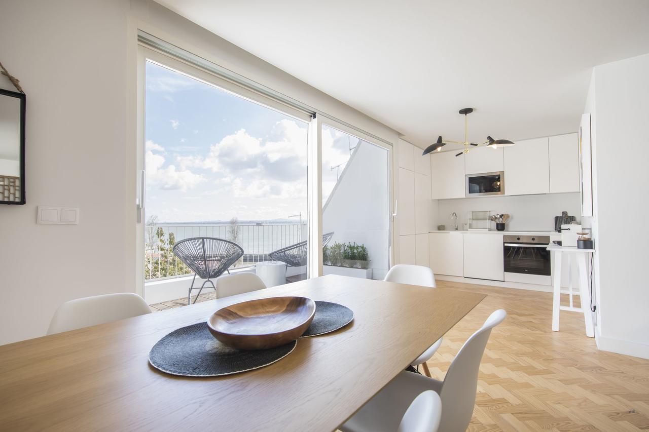 Lovelystay - Penthouse On The Tagus In Alfama Lisbona Esterno foto
