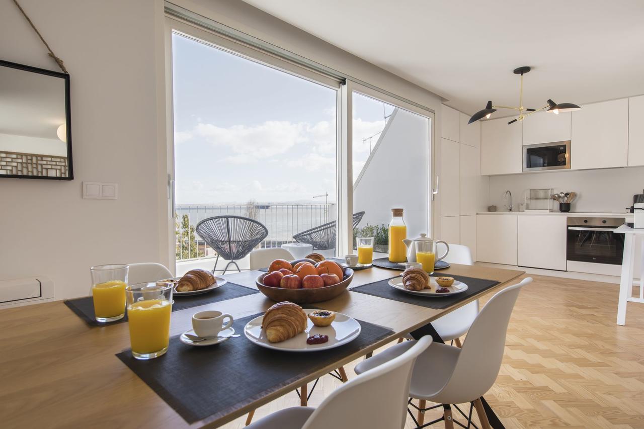 Lovelystay - Penthouse On The Tagus In Alfama Lisbona Esterno foto
